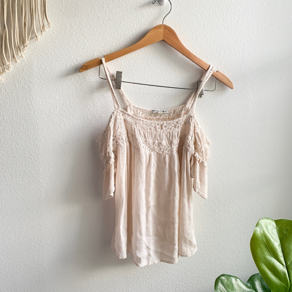 American Eagle Outfitters Shoulder Cut Top Cream